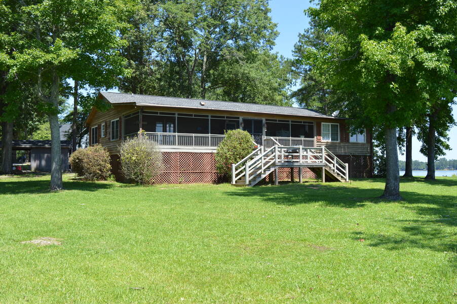 1638 Blackgum Lane
