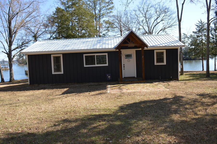 2089 Lakeshore Road