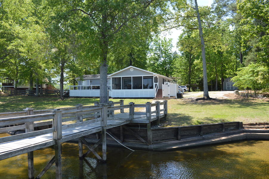 1688 Mallard Point lane